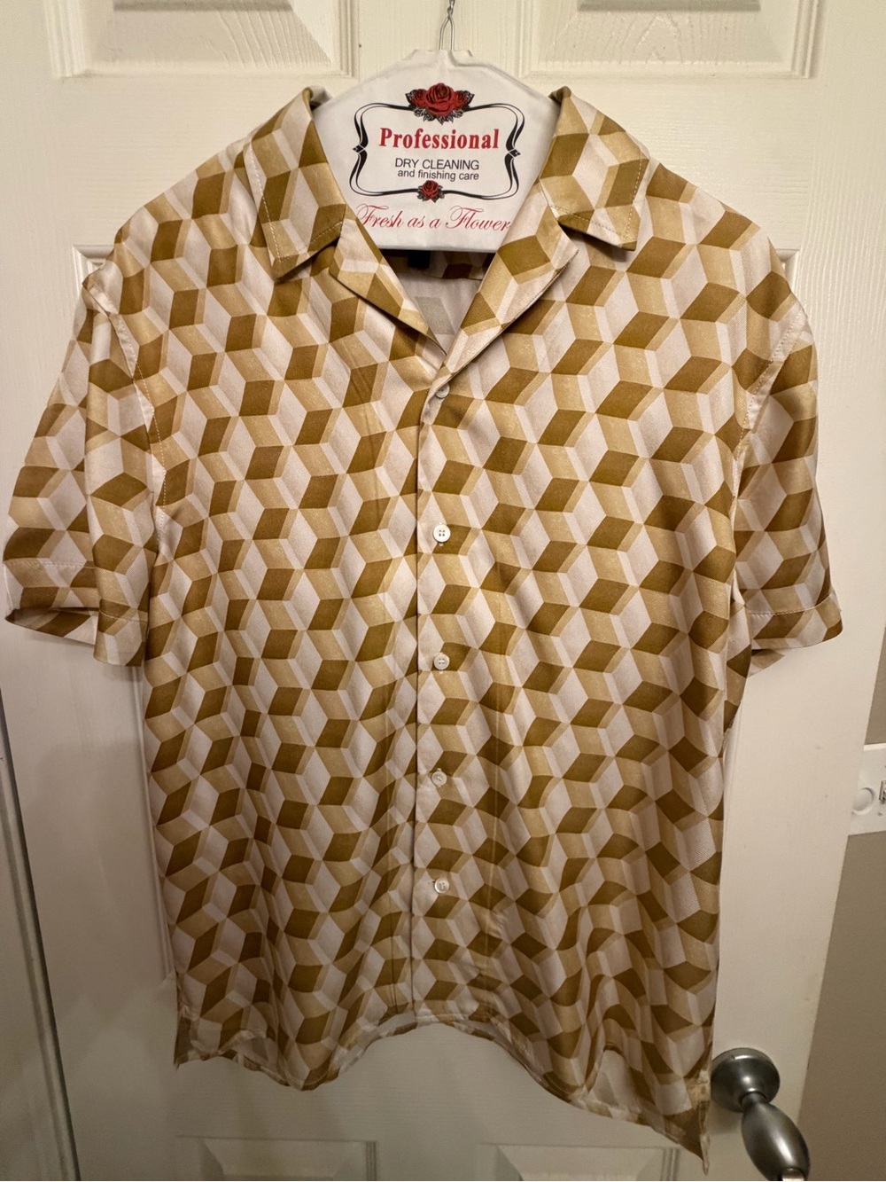 Banana Republic Short-Sleeve Button-Up Shirt in Beige and Gold Cube Print